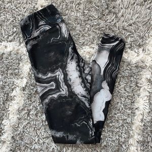 Alo Marble Leggings